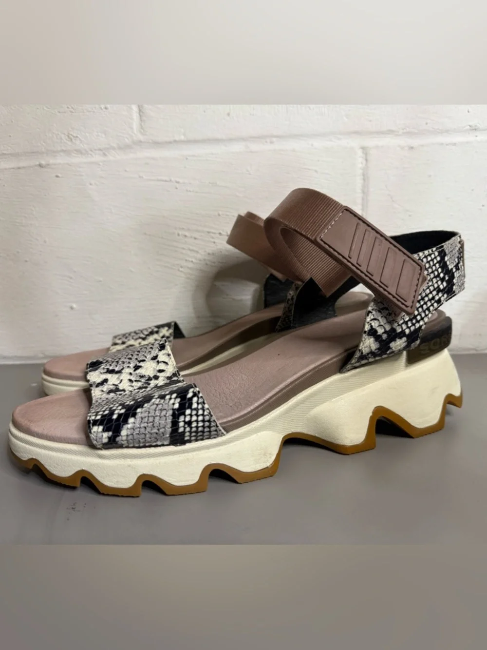 Sorel Women's Kinetic sandals - Picture 3 of 8